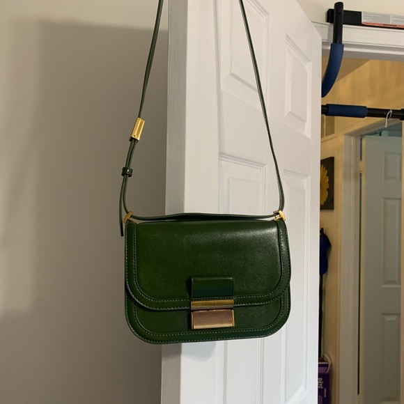 Charles& Keith’s - Picture 5 of 5